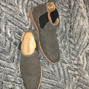 Deer stag 902 collection, barely worn.